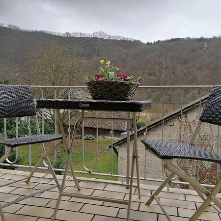 Felten In Appartement *